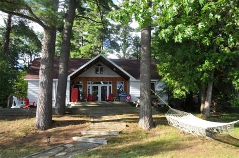 Muskoka Cottages for Rent | Muskoka cottage, Ontario cottages, Cottage