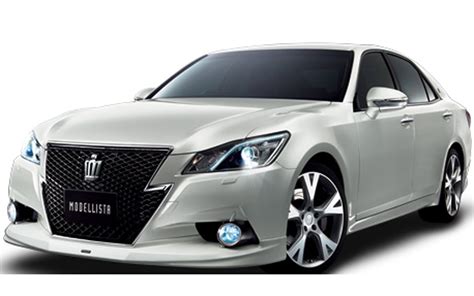 Full-Size RWD Toyota Crown Debuts in Japan, Enters 14th Generation