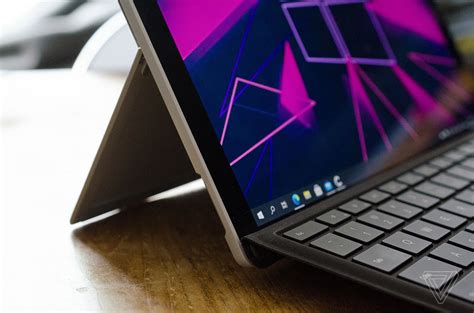 Microsoft Surface Pro 7 Plus review: built for business - The Verge