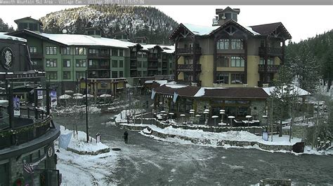 Webcam Traveler: webcam focused on Mammoth Mountain Village Lodge in ...