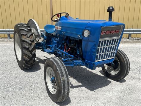 1975 Ford 2000 | Compact Utility Tractors | MachineFinder