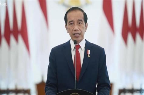 Jokowi | Four Essential Things in Dealing With the Issues in the Country