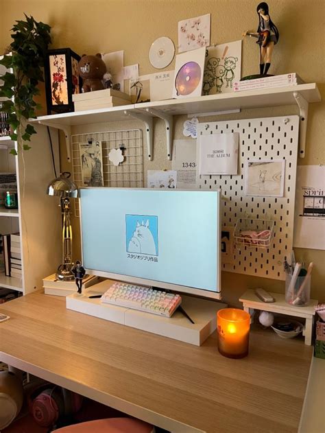 white anime desk setup in 2023 | Japan room, White dorm room, Pretty ...