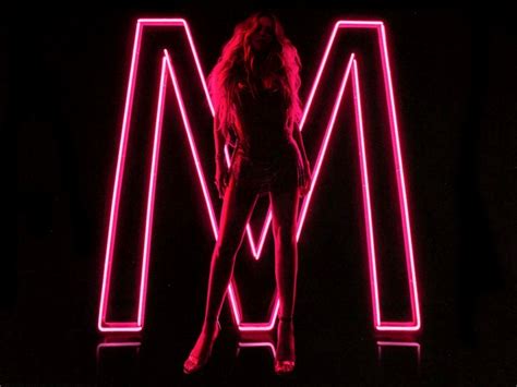 'Caution' | Mariah Carey está fuera de peligro con su 15º álbum de estudio - Odi O'Malley