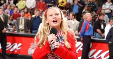 12 Year Old Taylor Swift Sings Anthem