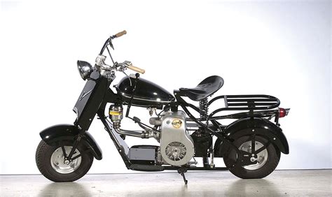 Big Deals on Small Wheels: 1950-1966 Cushman Eagle Scooter - Motorcycle Classics