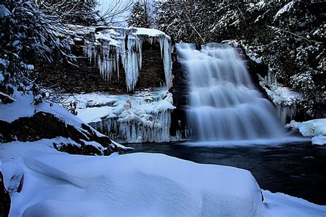 Muddy Creek Falls in Winter Photograph by Matthew Winn - Fine Art America