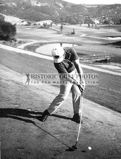 Lee Trevino swing sequence, 1971, best - Historic Golf Photos