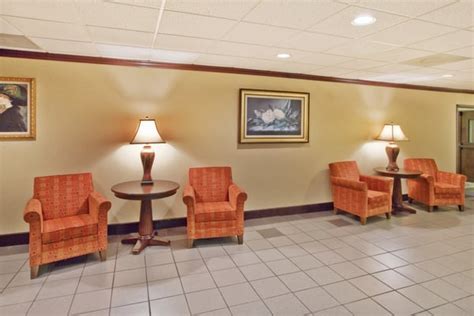 HOLIDAY INN EXPRESS ATLANTA W DOUGLASVILLE - 53 Photos & 23 Reviews ...