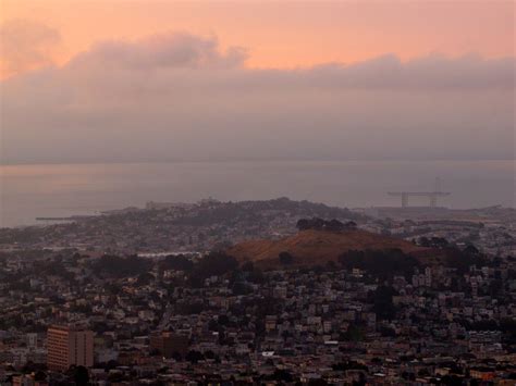 Sunrise over San Francisco from Twin Peaks – jellybeansofdoom.com