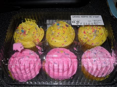 Publix Cupcakes: A Review