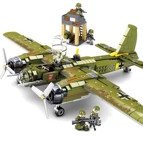 Pin op Model Building Kits Airplanes