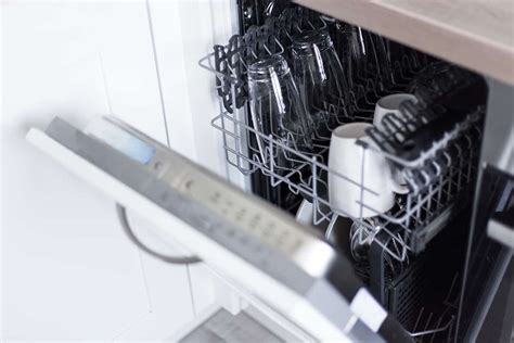 Bosch Dishwasher Getting E15 Error Code - Causes & Fixes - HowdyKitchen