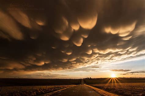 Fascinating Cloud Formations: Incredible Mammatus Clouds