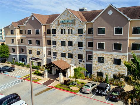 Pet-Friendly Extended Stay Hotel Webster, TX | Staybridge Suites Houston - NASA/Clear Lake