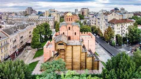 The Golden Gate of Kyiv · Ukraine travel blog