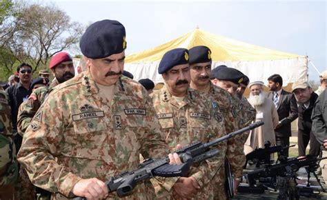 Is the Pakistan Army looking for a new rifle?