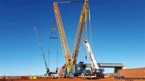 SARENS - CC3800-1 performs its first lift in Australia