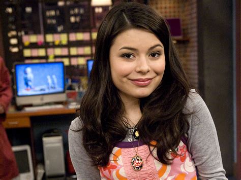 Carly - iCarly Hintergrund (36663181) - Fanpop