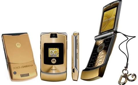 New Motorola Razr 2019 renders show upcoming gold color - GSMArena.com news