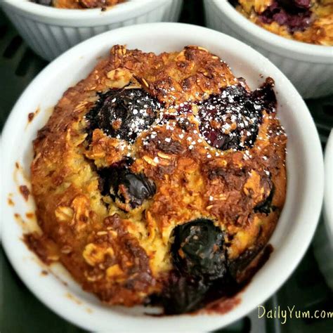 Flourless-oatmeal-blueberry-muffins-recipe-rolled-oats - Daily Yum