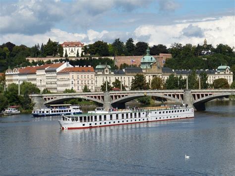 Small Group Walking Tour and Vltava River Cruise - Prague - Prague Blog