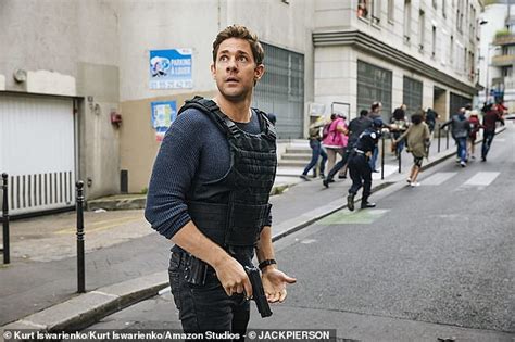 Jack Ryan: FIRST LOOK pictures see John Krasinski back in character as ...