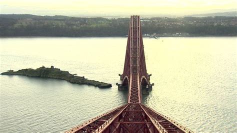 'Never ending' Forth Bridge painting finishes - BBC News