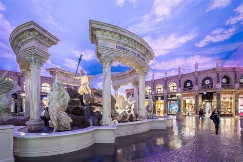 What Is The Mall At Caesars Palace Called? – Road Topic