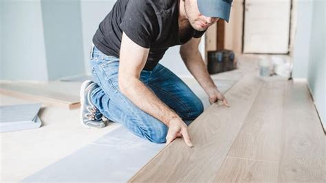 Laminate Vs. Hardwood Flooring: Major Differences – Forbes Home