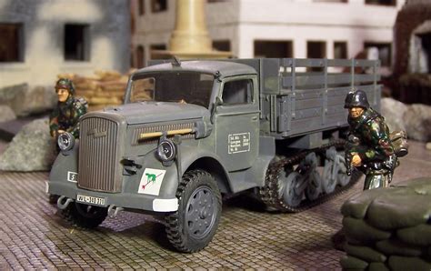 WWII Plastic Toy Soldiers: German Cargo Trucks