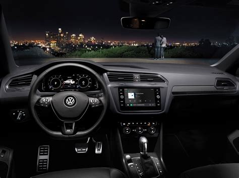 Volkswagen Tiguan Interior | Andy Mohr Volkswagen Avon IN