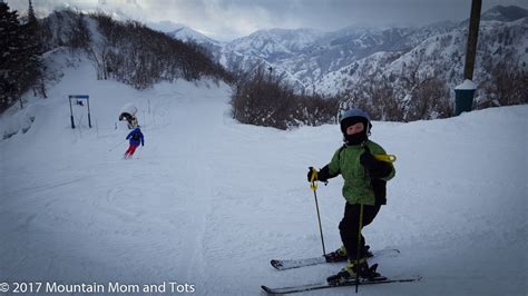 Online Family Ski School Ski with Kids Challenge - Mountain Mom and Tots