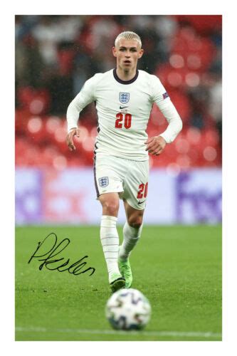 Phil Foden Signature