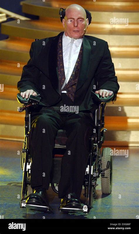 Paralyzed us actor christopher reeve hi-res stock photography and images - Alamy