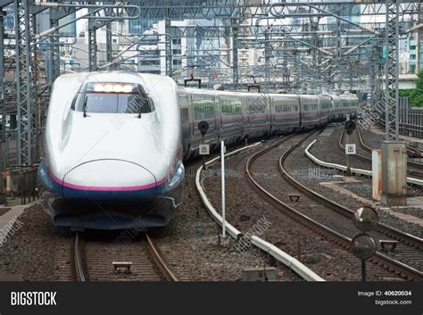 Shinkansen Bullet Image & Photo (Free Trial) | Bigstock