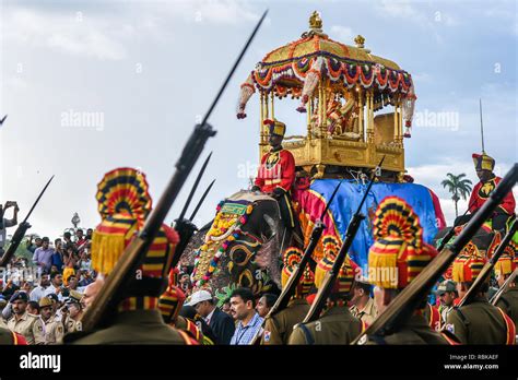 Mysore palace dussehra hi-res stock photography and images - Alamy