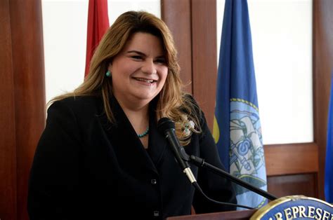 Presentan por primera vez informe federal del PIB de Puerto Rico | Congresswoman Jenniffer ...