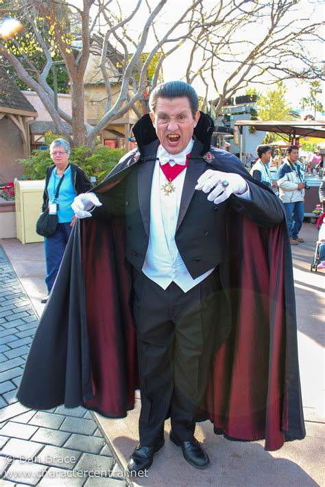 Meeting Dracula | Universal Studios Hollywood, Universal Cit… | Flickr