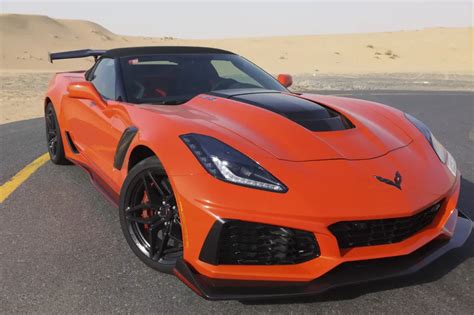 Chevrolet Corvette ZR1 Convertible 2018 Review : Road Test | GearOpen