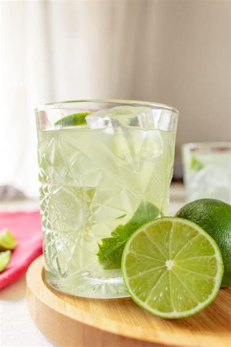 Classic Caipirinha Recipe: Brazil's National Drink • I Heart Brazil