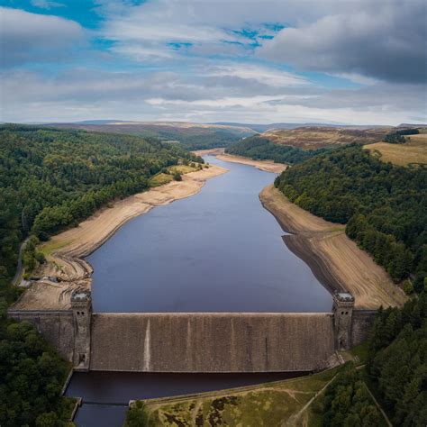 Derwent reservoir, Peak District, UK - Drought : r/djimavic