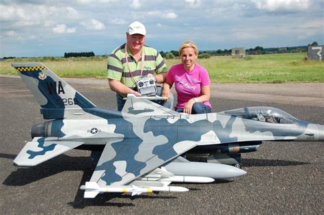 AMAZING F-16 SKYMASTER RC SCALE MODEL TURBINE JET FLIGHT, 60% OFF