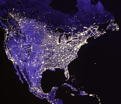 United States Of America At Night | The USA at night as seen from space. Pretty cool, right ...