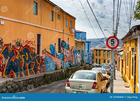 Valparaiso Cityscape, Chile Editorial Photography - Image of couple ...