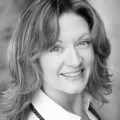 LIPA - Alumni Thoughts - Erica Ann Deakin | Actor Hub UK | Actor Guide | Actor Tips | Acting ...