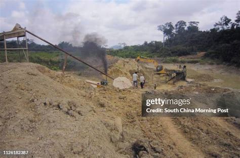 21 Obuasi Gold Mine Stock Photos, High-Res Pictures, and Images - Getty ...