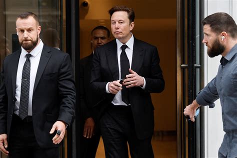 Judge Hears Arguments in Suit Over Musk’s Tesla Pay - The New York Times