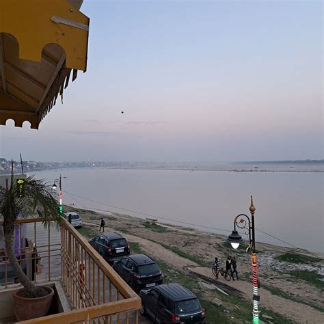 HOTEL GANGA GRADEN - Prices & Guest house Reviews (Varanasi, India)