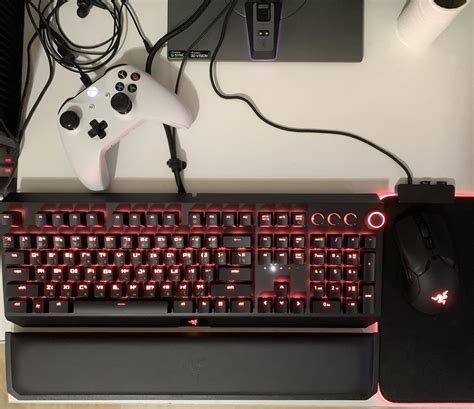 My old Blackwidow Ultimate'13 keycaps on the new Blackwidow Elite : r/razer